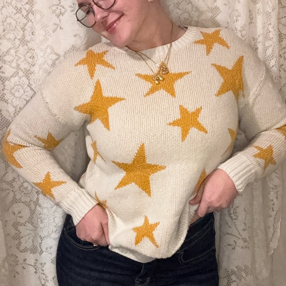 Star Sweater - Picture 3 of 11